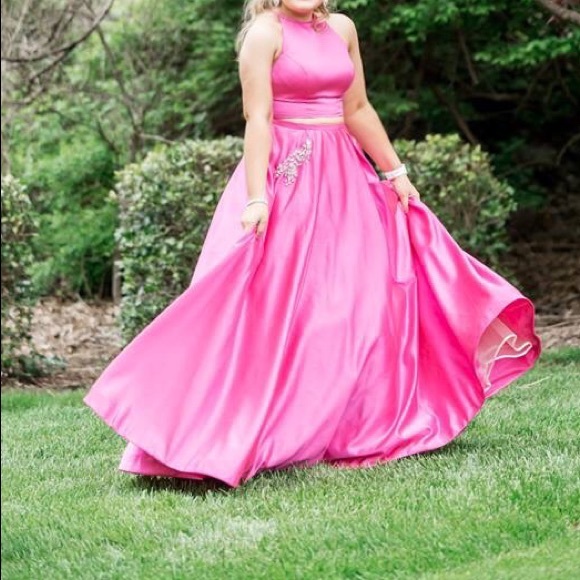 Sherri Hill Dresses & Skirts - Sherri Hill Hot Pink Dress With Embellished Pocket